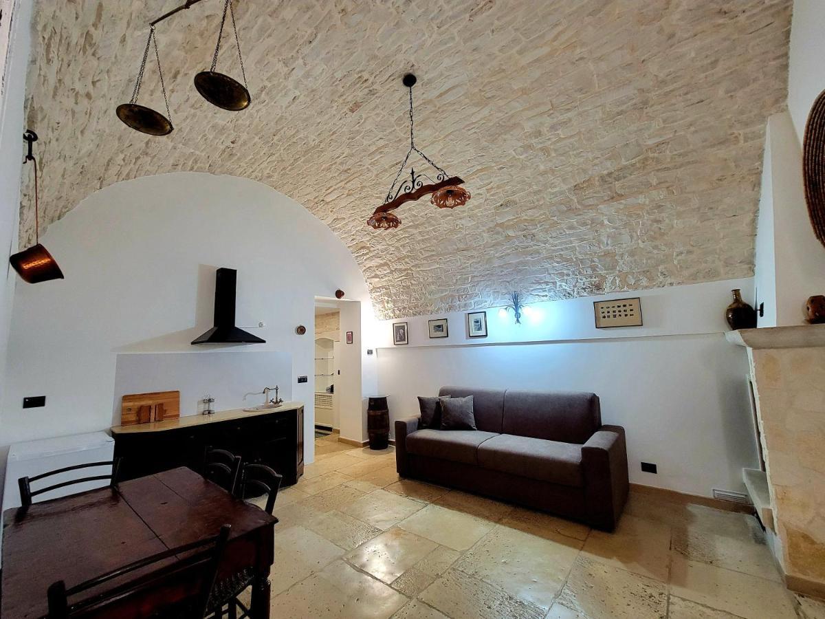 Giovinazzo Historic Apulia Old Town Stone House With Private Patio Apartamento Exterior foto