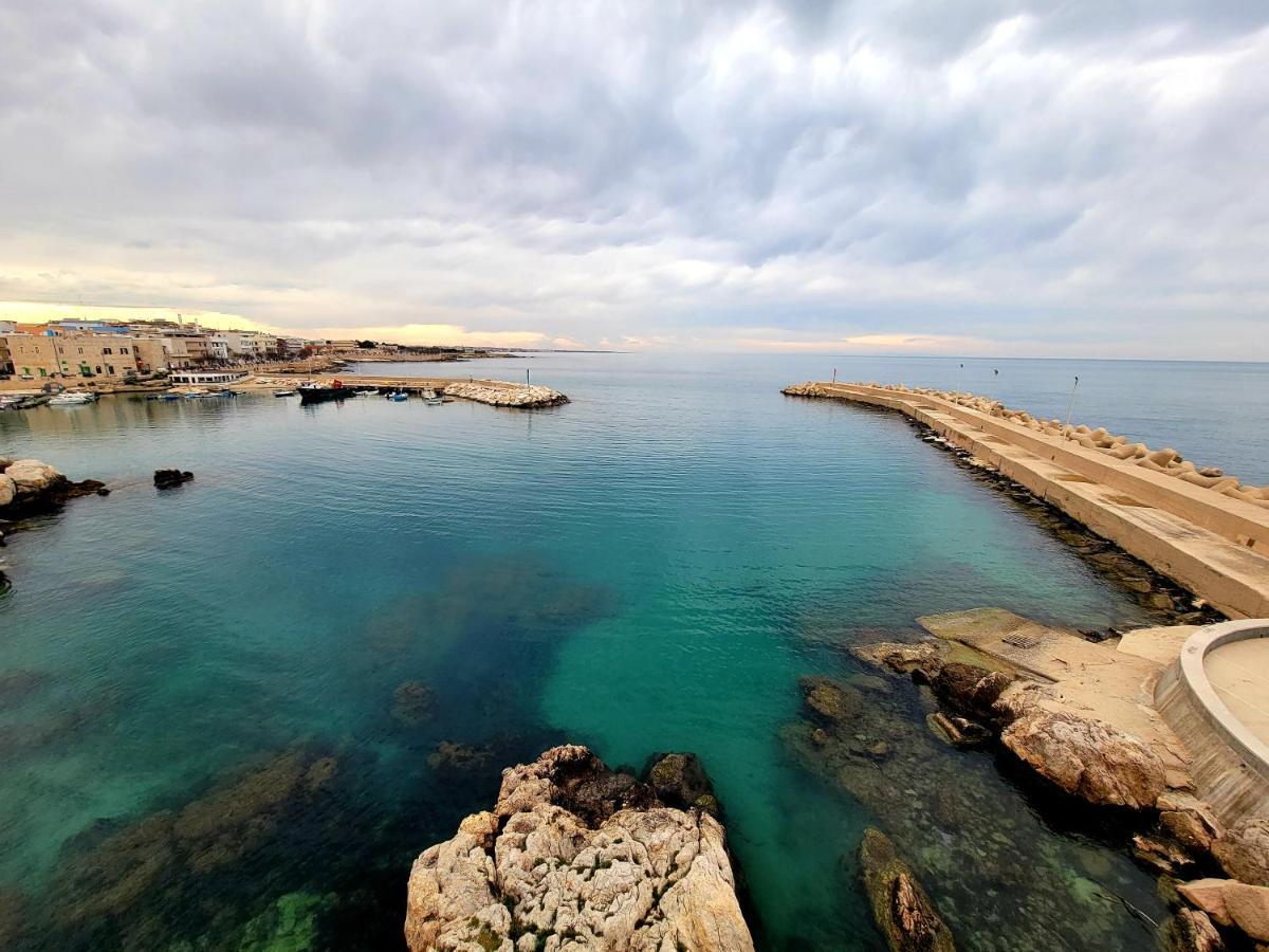 Giovinazzo Historic Apulia Old Town Stone House With Private Patio Apartamento Exterior foto