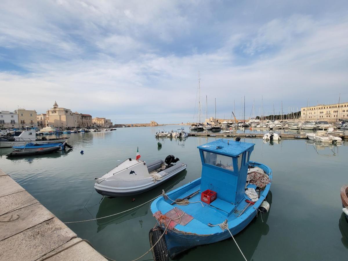 Giovinazzo Historic Apulia Old Town Stone House With Private Patio Apartamento Exterior foto