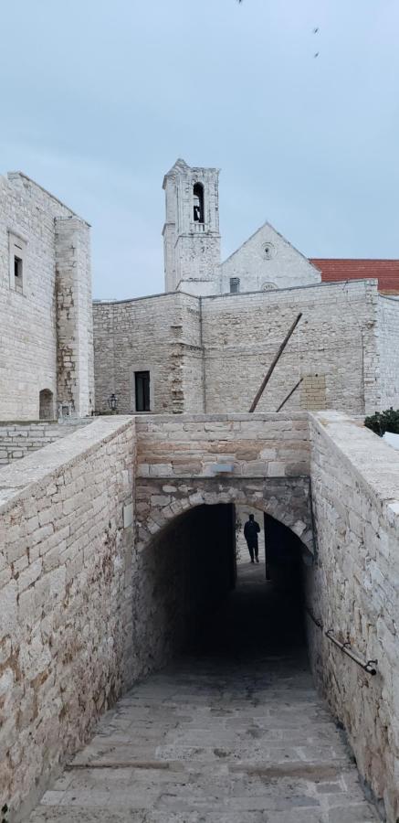 Giovinazzo Historic Apulia Old Town Stone House With Private Patio Apartamento Exterior foto