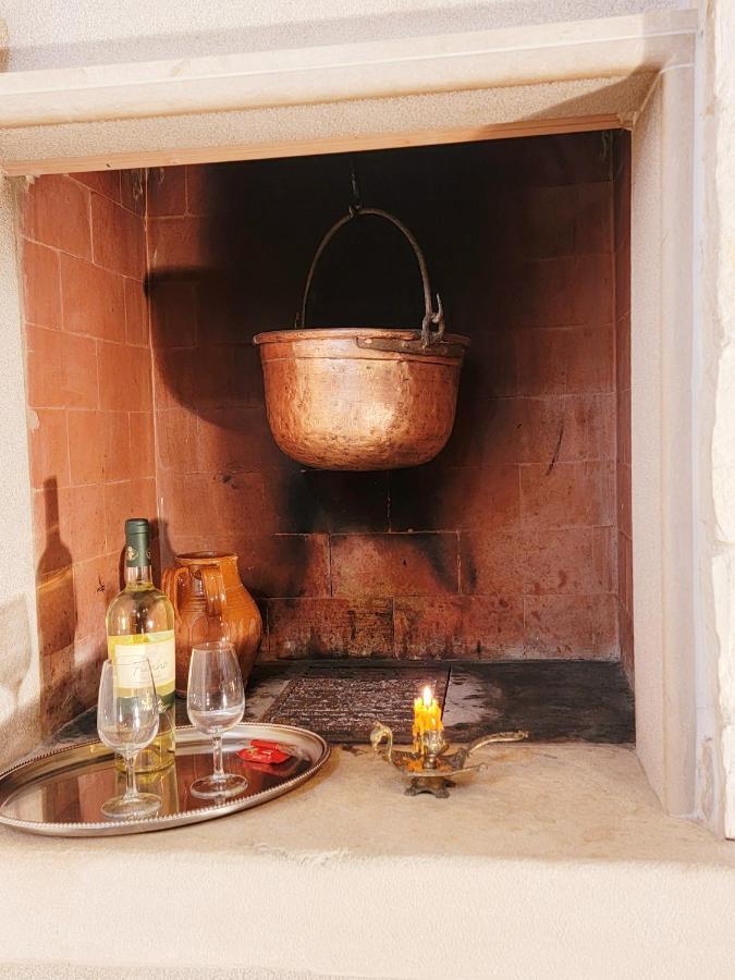 Giovinazzo Historic Apulia Old Town Stone House With Private Patio Apartamento Exterior foto